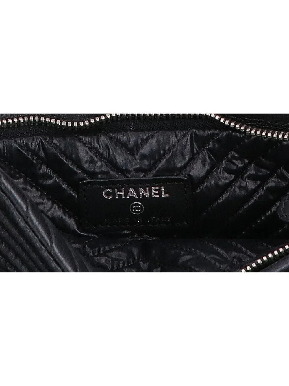 Chanel 21 Lambskin CC Logo Boy Chef Blanc Stitch Clutch Bag
